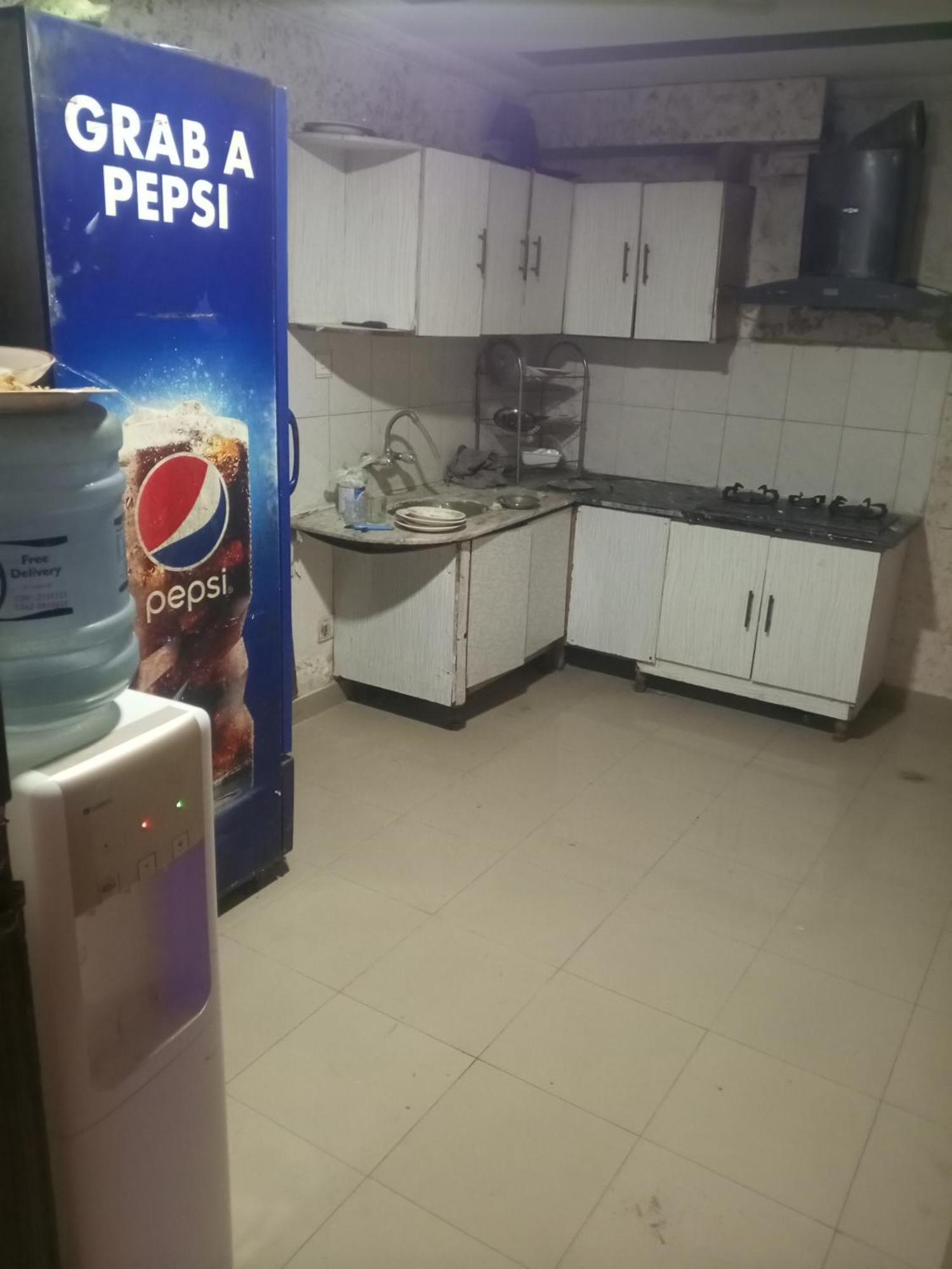 Aj Room Service Civic Center Rawalpindi Eksteriør bilde